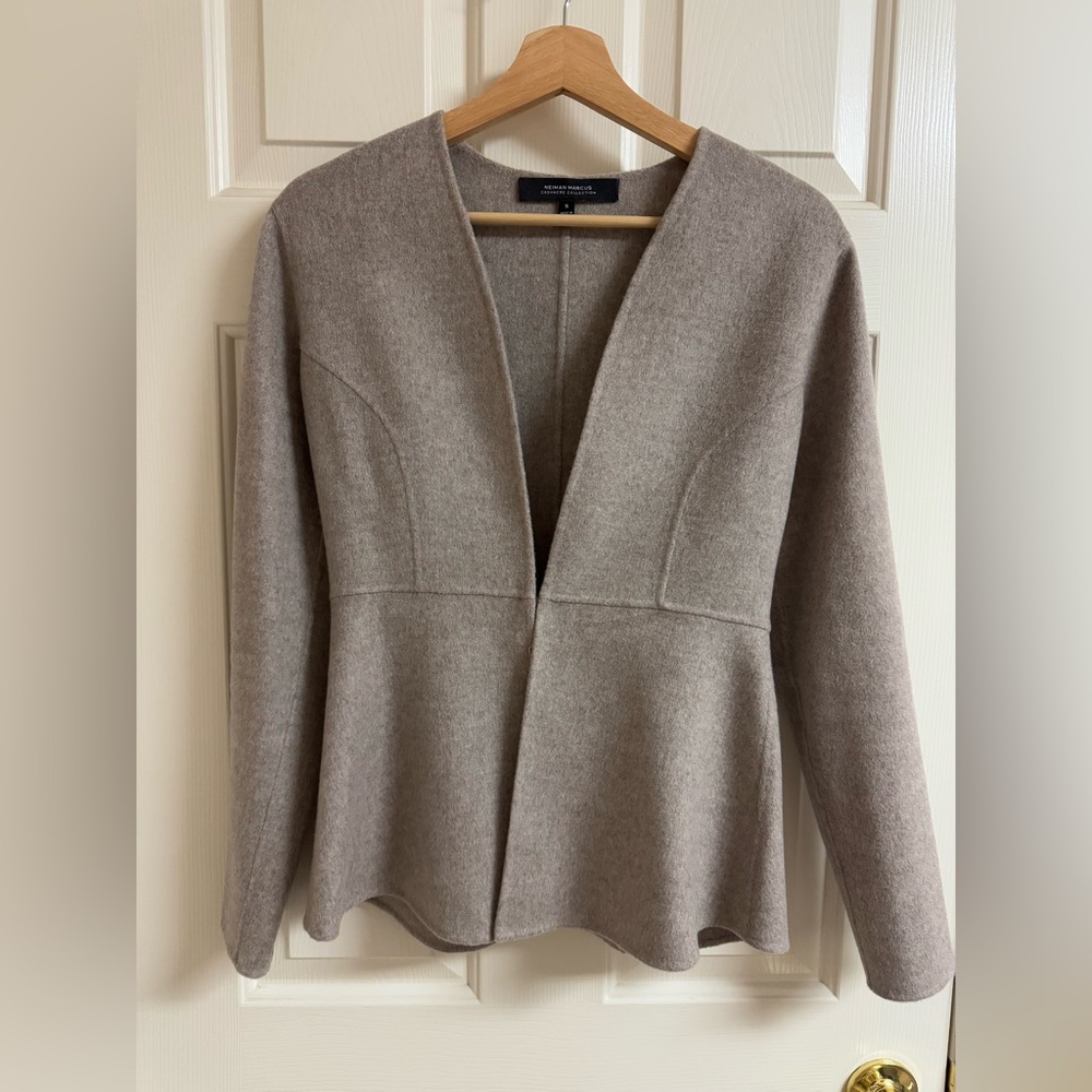 Neiman Marcus cashmere jacket Small used once